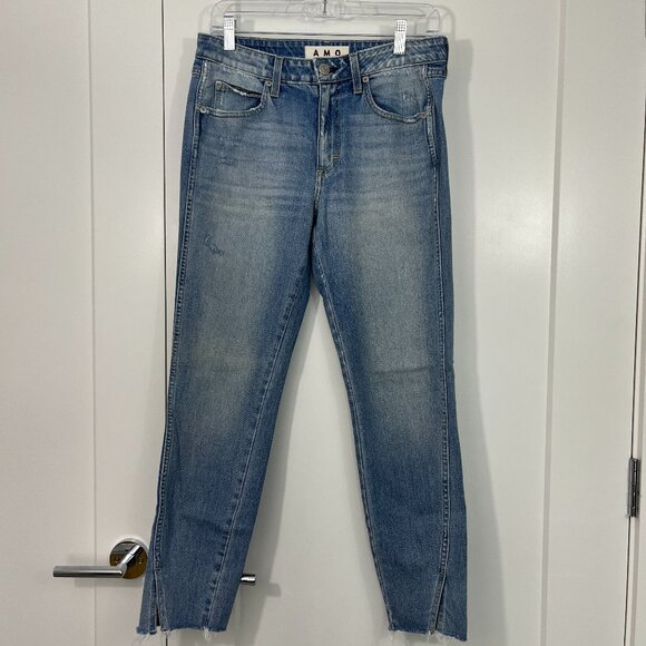 AMO Size 29 Blue Twist Heartbreaker Ankle Slim Straight Fray Hem Jeans - Picture 2 of 16
